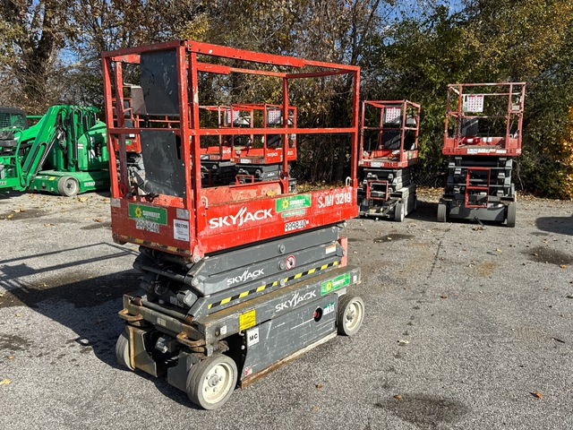 2015 Skyjack SJIII-3219 Electric Scissor Lift