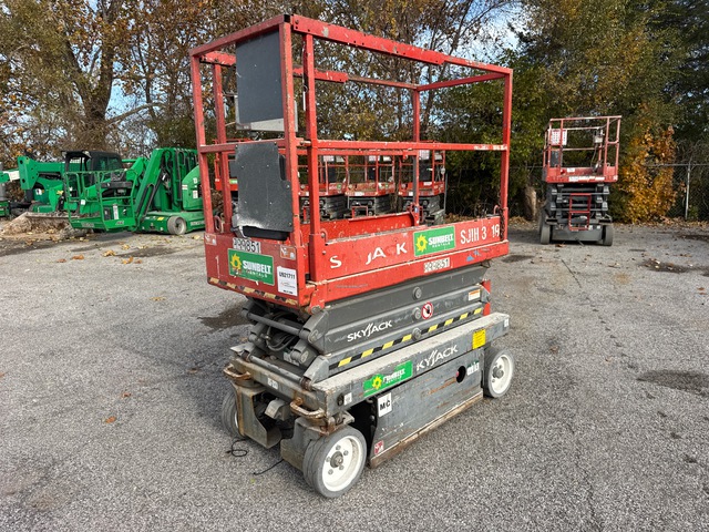 2015 Skyjack SJIII-3219 Electric Scissor Lift