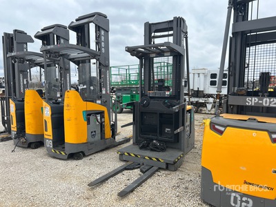 2019 Jungheinrich EKS314 2535 lb Poste de conduite élevable