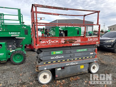 2015 Skyjack SJIII 3226 Electric Scissor Lift