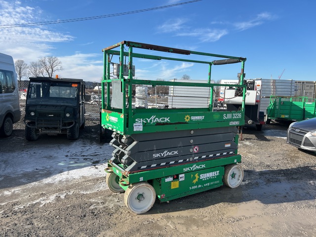 2016 Skyjack SJIII 3226 Electric Scissor Lift 2016 Skyjack SJIII 3226 Electric Scissor Lift