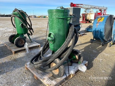 P & G 16WB 300 lbs Pot Sand Blaster