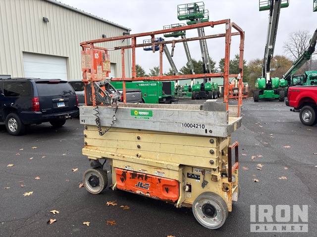 ELEVADOR TIJERA 2014 JLG 2630ES