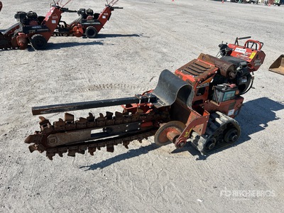 2014 Ditch Witch RT20 Tracked Wykoparka