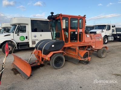 2017 Broce CRT350 Barredora