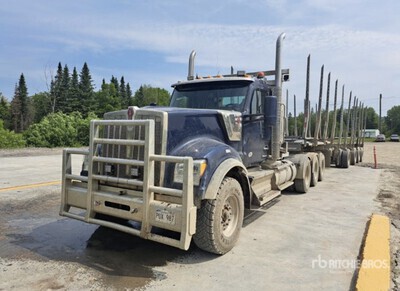 2024 Kenworth W990 8x6 Tri/A Day Cab Truck Tractor