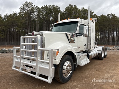 2022 Kenworth W990 6x4 T/A Sleeper Truck Tractor