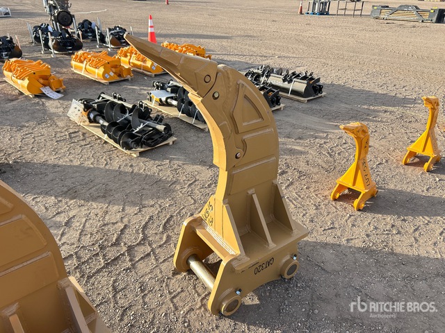 Excavator Ripper - Fits Cat 320 | Ritchie Bros. Auctioneers