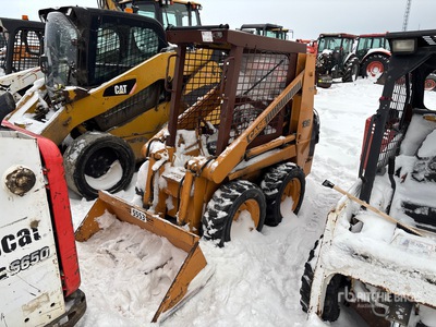 1988 Case 1818 شاحنة جرافة