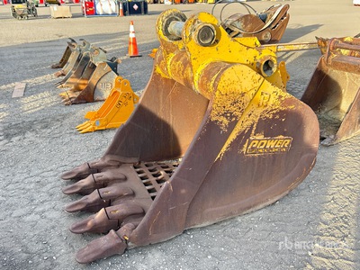 48 in Digging Excavator Bucket