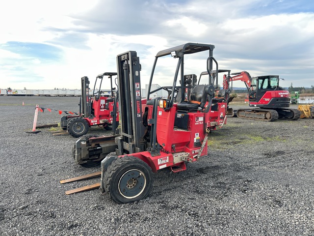 2015 Moffett M8 55.4 5500 lb 3x3 Truck Mounted Forklift