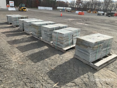 Quantity of (9) Pallets of 24 in x 24 in x 1.5 in Thermal Bluestone Pattern