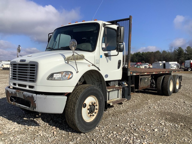 2014 Freightliner M2 106 6x4 Flatbed Truck