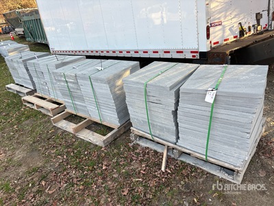 Quantity of (4) Pallets of 24 in x 24 in x 1.5 in Thermal Bluestone Pattern Stone