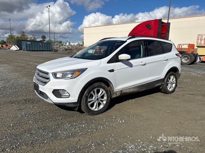 2018 Ford Escape 2WD سيارة رياضية متعددة الاستخدامات
