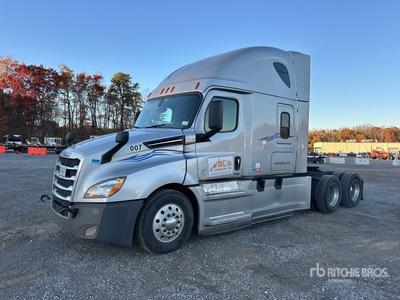 2020 Freightliner Cascadia 126 6x4 T/A Sleeper Truck Tractor