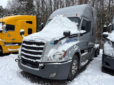 2020 Freightliner Cascadia 126 6x4 T/A Sleeper Truck Tractor