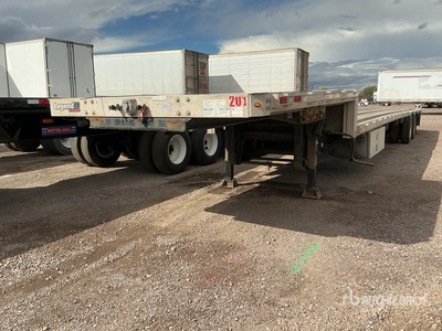 2017 Manac 53 ft T/A Step Deck Trailer