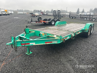 2011 Trail King 20 ft T/A Tilt Deck Trailer