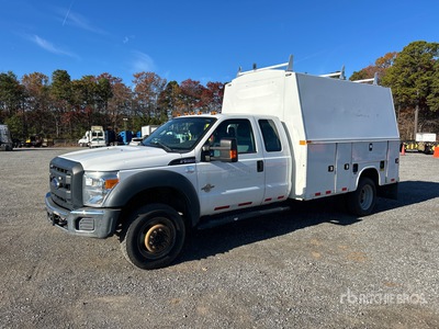 2016 Ford F-550 XL 4x4 Extended Cab Utility Truck