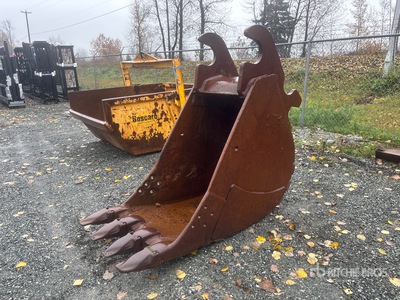 32 in Digging Excavator Bucket - Fits Cat 325