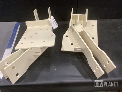 (3) Oshkosh 1764840W Mounting Brackets