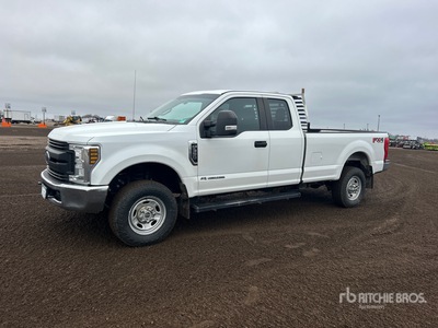 2019 Ford F-350 XL 4x4 Extended Cab Pickup