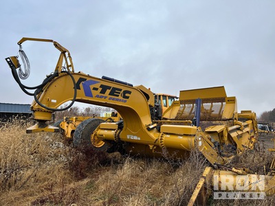 2018 K-TEC 1237 4 Tire Hydraulic Pull Scraper