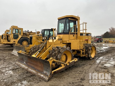 1983 Cat 815B Soil Compactor