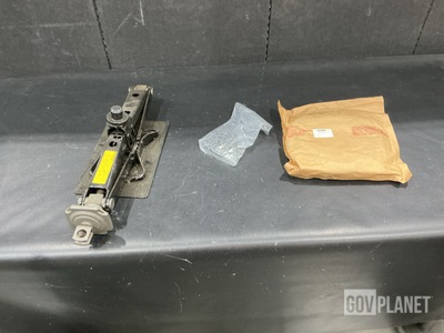 (6) Hand Scissor Jacks, (371) O-Rings, (58) Pin-Rivets & Assorted Items