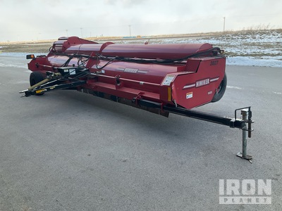 2022 Hiniker 5620 20 ft Pull Type 2022 Hiniker 5620 HLI flail shredder, 20 foot end dump, large 1000 PTO, field mode and transport mode. Windrower