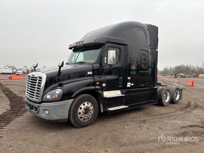 2015 Freightliner Cascadia 125 6x4 Tracteur Routier Couchette