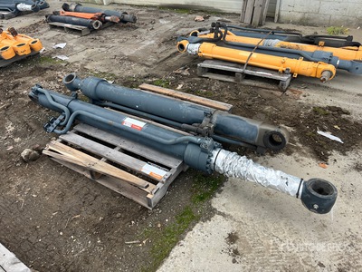 Quantity of (2) Hydraulic Zylinder