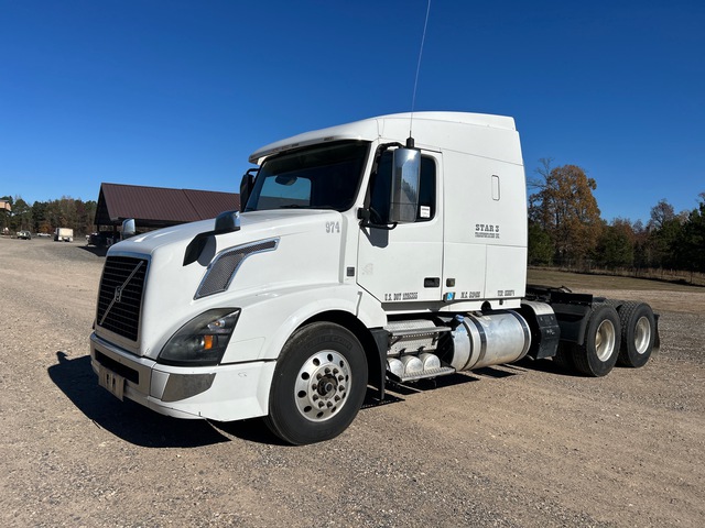 2016 Volvo VNL 6x4 T/A Sleeper Truck Tractor