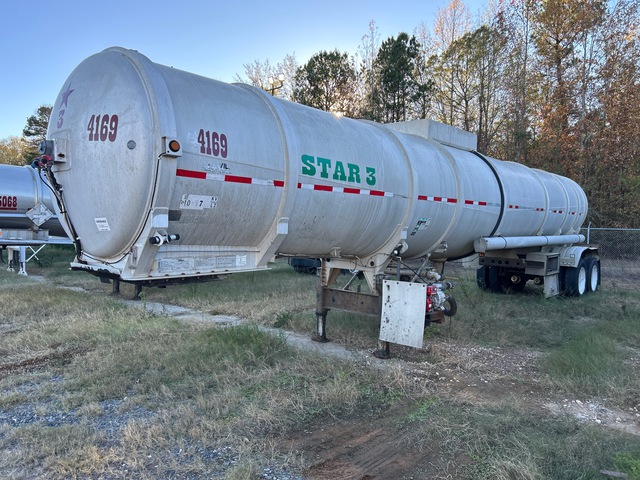 2001 Heil 4138 8820 gal T/A Tanker Trailer