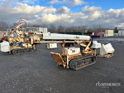 2009 Altec DB35 Tracked Digger Derrick