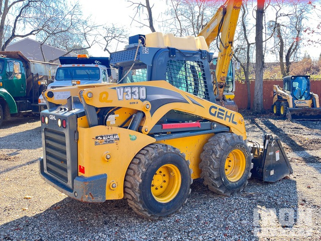 MINI CARGADOR SOBRE RUEDAS 2019 GEHL V330