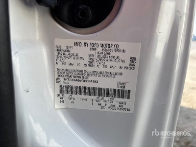 2016 Ford F-250 XL 4x2 Extended Cab بيك اب