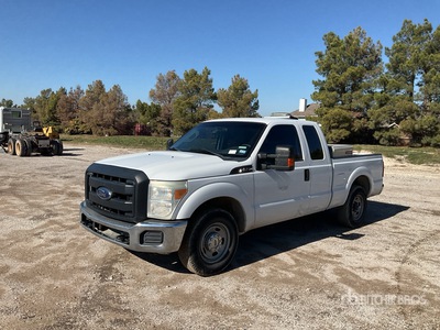 2016 Ford F-250 4x2 Extended Cab Pickup