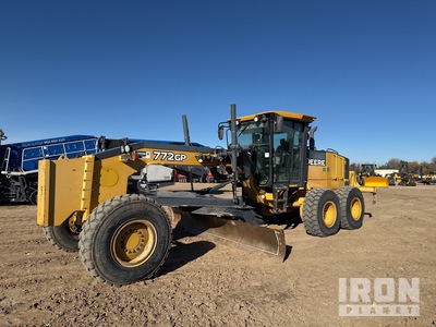 2010 John Deere 772GP AWD Motoniveladora