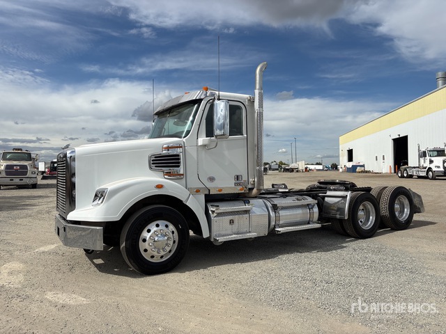 3AKJGNDV0PDUJ5641 Freightliner 122 Sd Photo 1