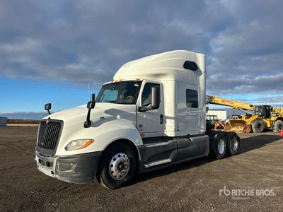 2019 International LT625 6x4 Tracteur routier couchette