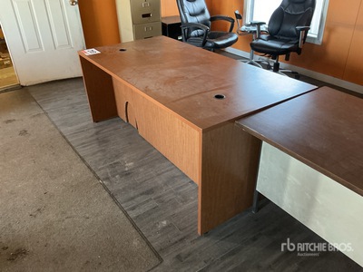 Quantity of Office Furniture Muebles de oficina