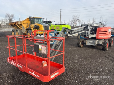 2013 Skyjack SJ63AJ 4WD Dual Fuel Plataforma Elevadora Articulada