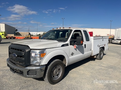 2016 Ford F-350 4x2 Utility Truck