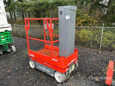 2018 Skyjack SJ16 Vertical Mast Lift