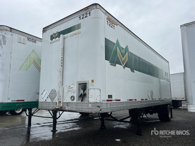1999 Great Dane 28 ft S/A Van Trailer