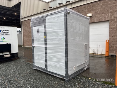 Suihe 6 ft 8 in x 6 ft 4 in 1 Person Skid-Mounted Toilettes portatives (Unused)