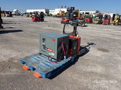 Toyota 7HBE30 6000 lb Electric Palletwagen