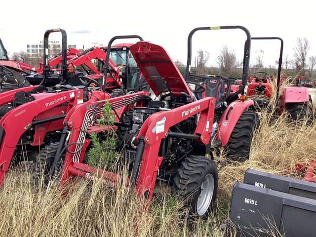 2019 Mahindra 2638NH 4WD Tractor (Inoperable)